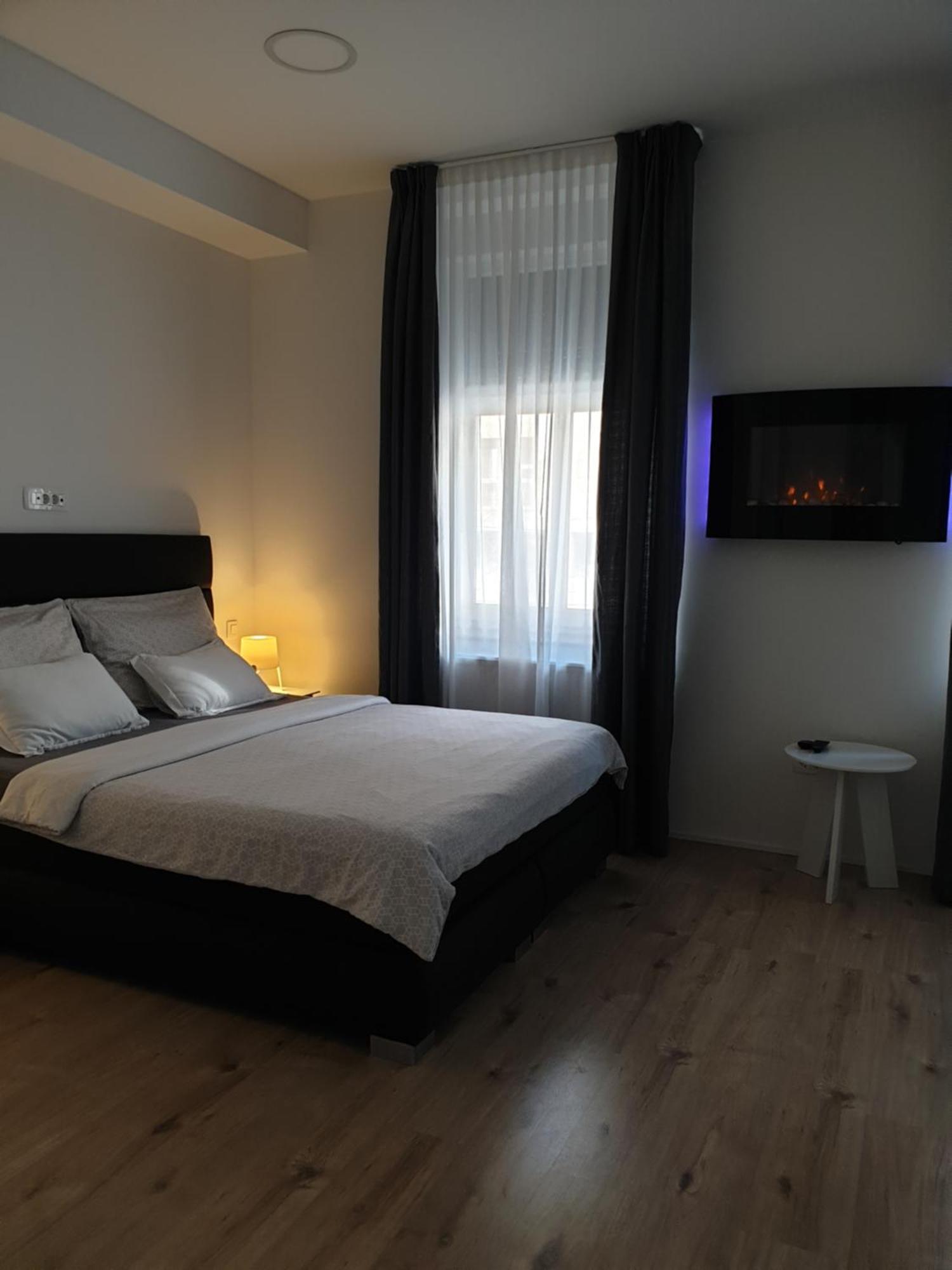 City Center Main Square Apartments Zagabria Esterno foto
